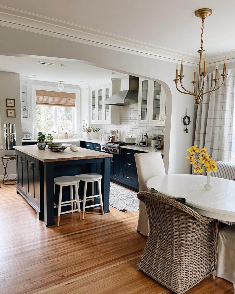 Two-Tone Kitchen Cabinet Ideas to Try Now 1