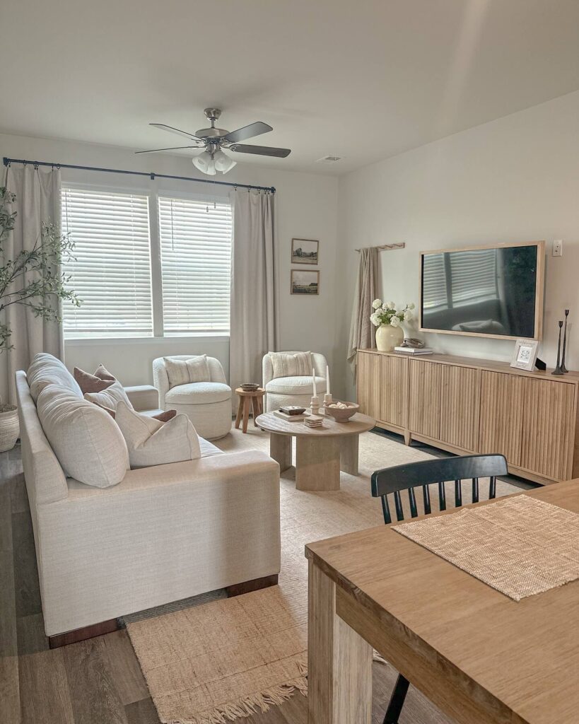 Small Living Room Layouts That Maximize Space 1