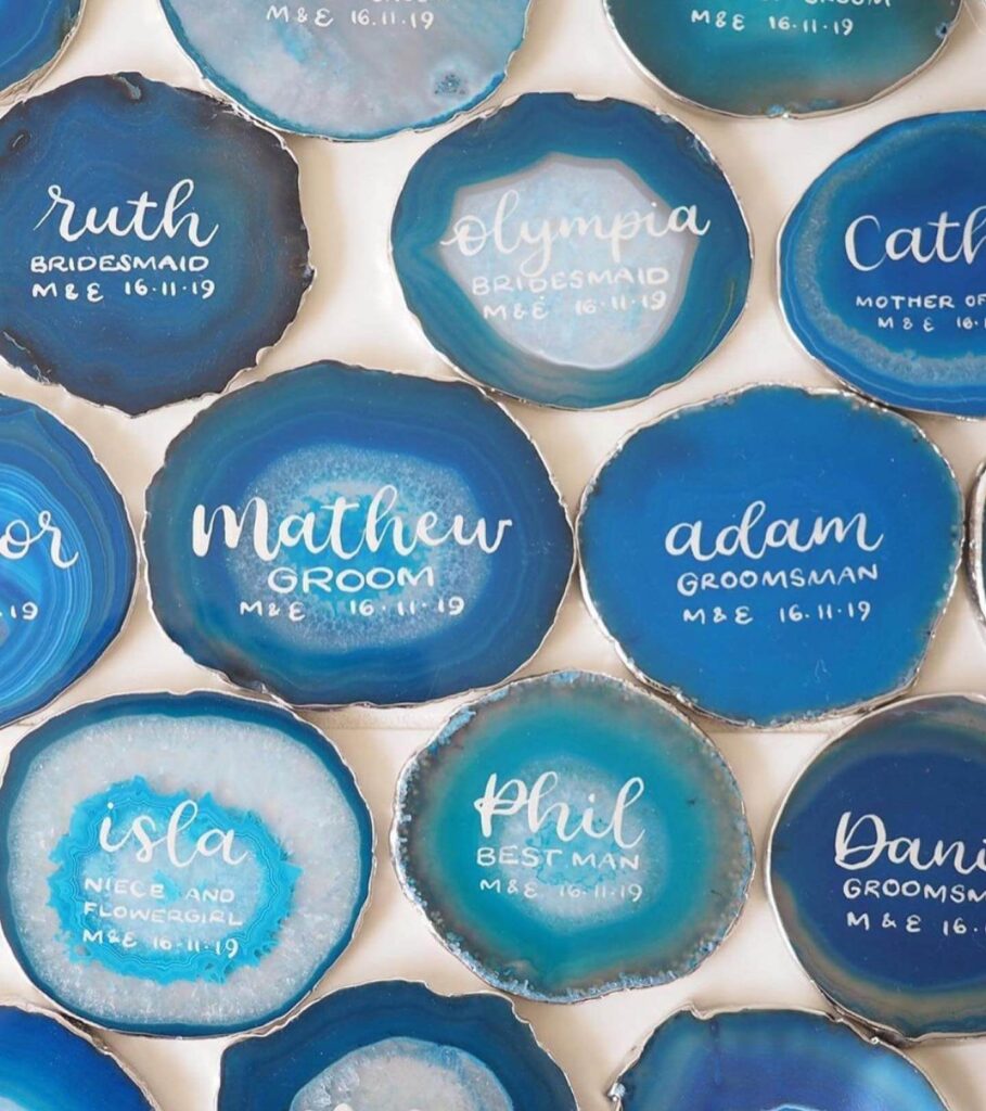 Wedding Place Card Ideas to Wow Your Guests 1