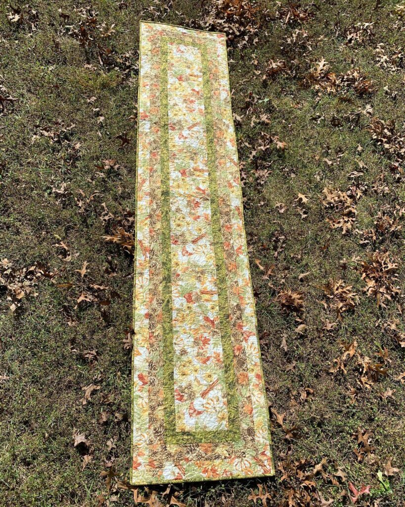 Thanksgiving Table Runner Ideas & Inspiration 1