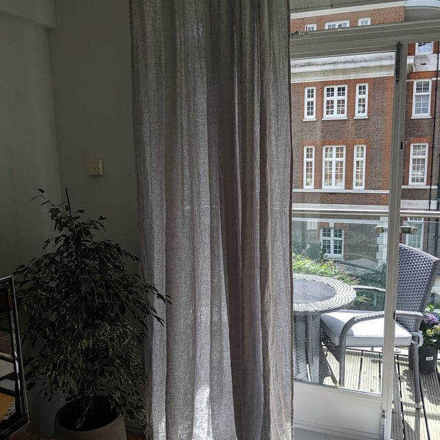 Curtain Color Ideas to Refresh Any Room 1