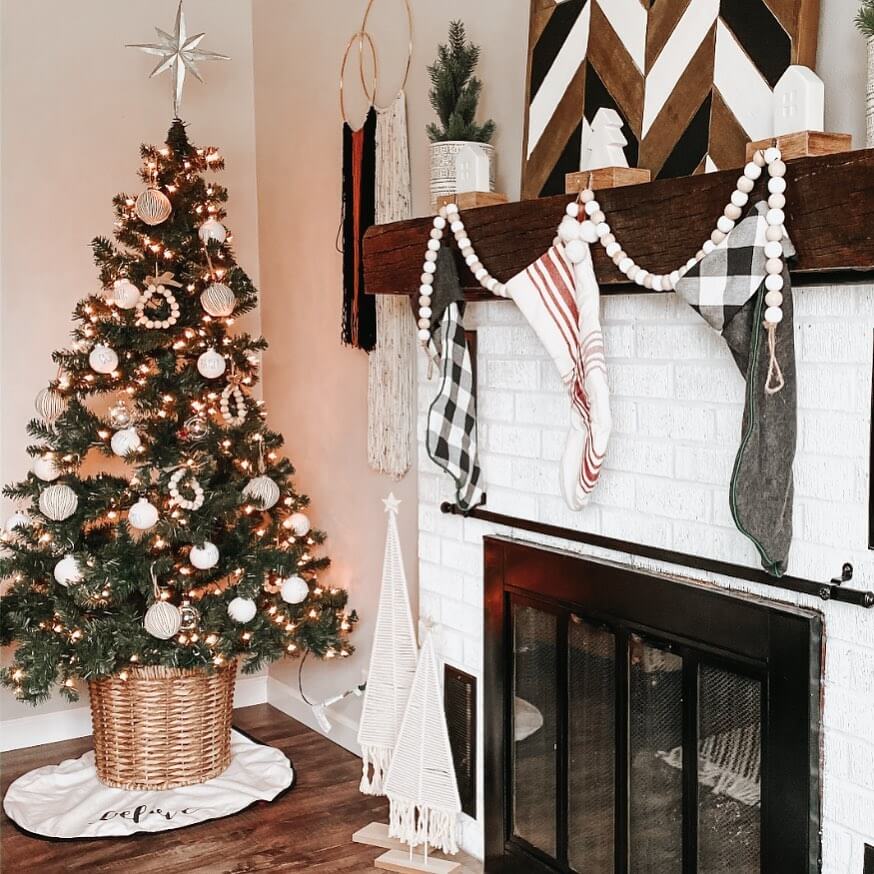 Budget Christmas Decor Ideas That Wow 10