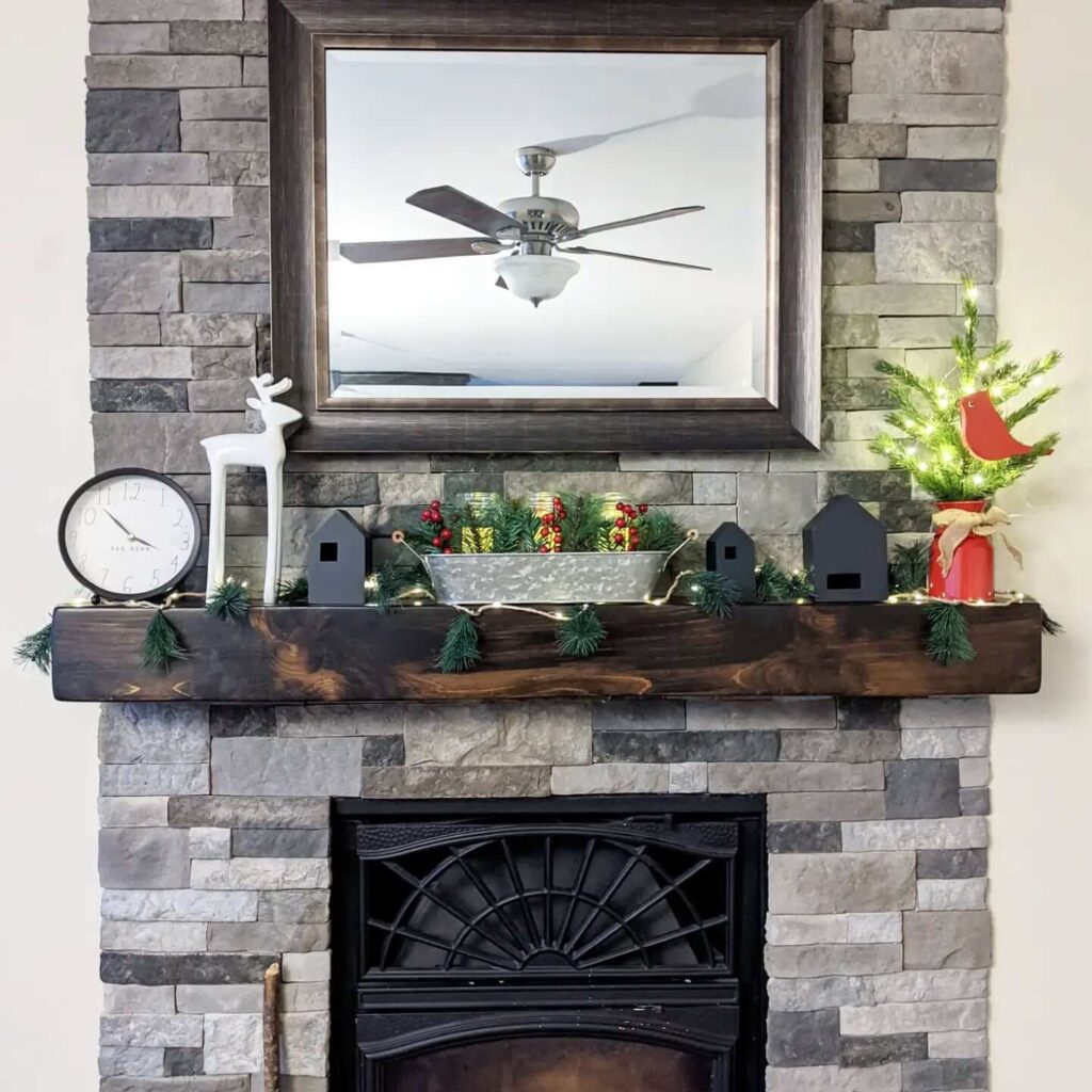 Thanksgiving Mantel Decor Ideas to Try Now 10