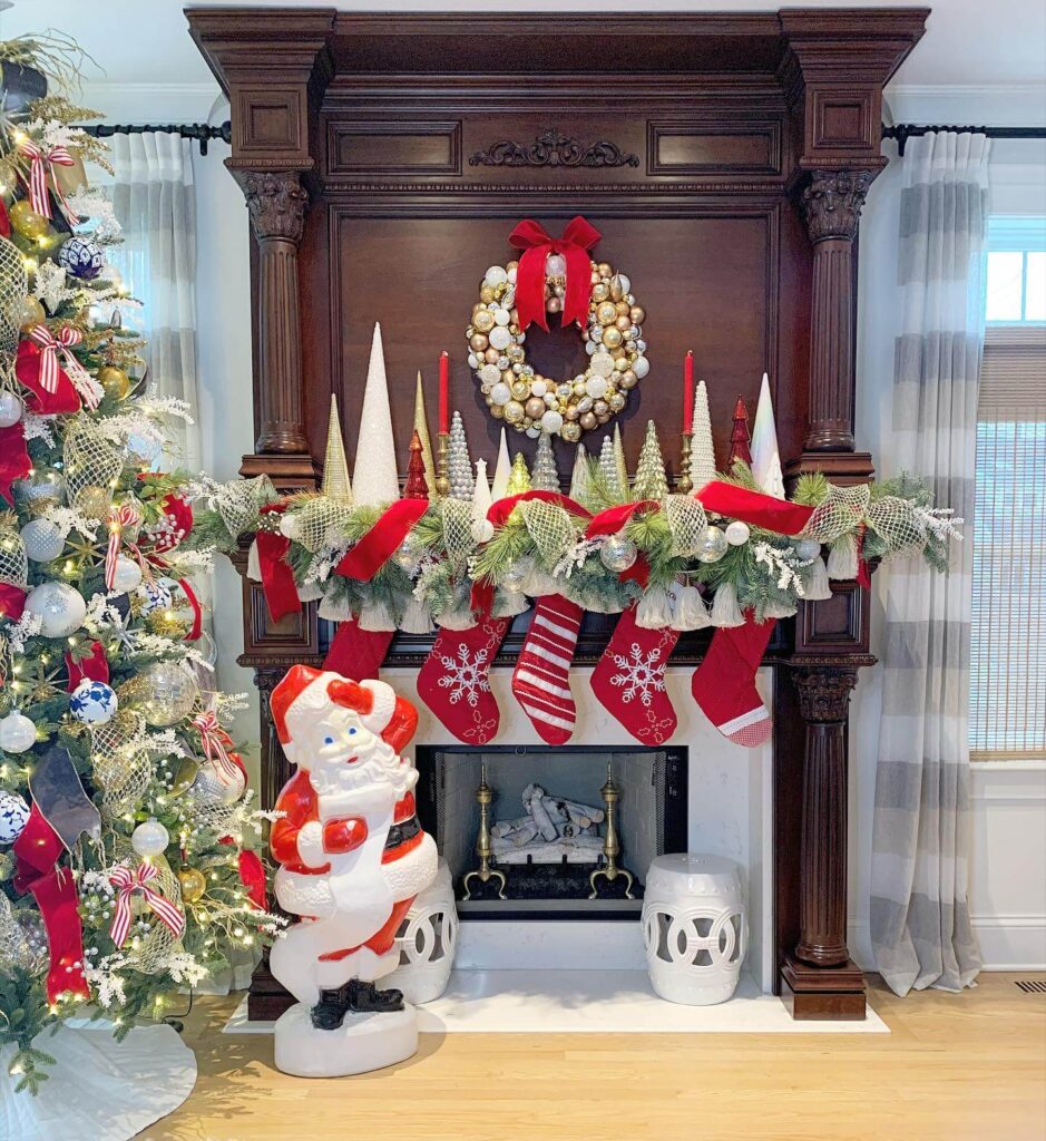 Christmas Mantel Decor Ideas to Try This Year 11