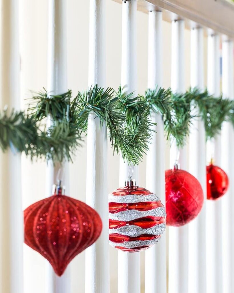 Budget Christmas Decor Ideas That Wow 11