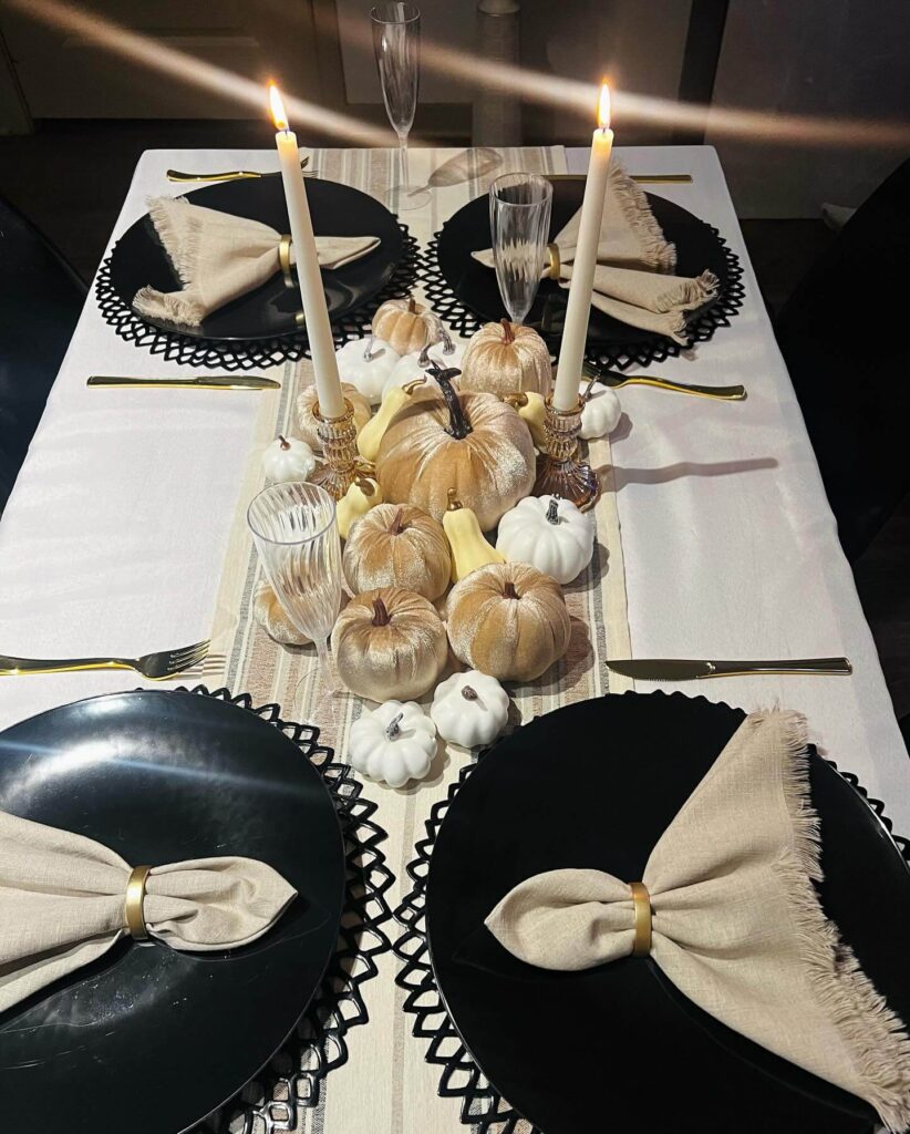 Thanksgiving Table Ideas to Inspire You 12