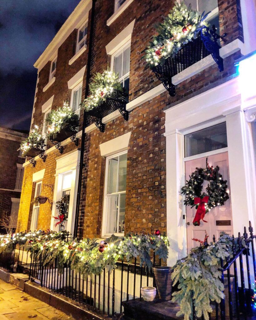 Christmas Outdoor Decorating Ideas to Wow 12