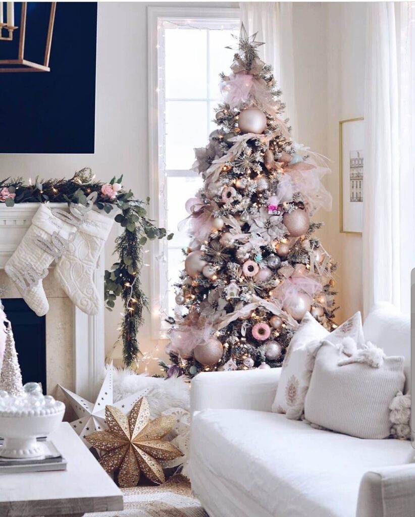 Pink Christmas Decor Ideas You’ll Love 12