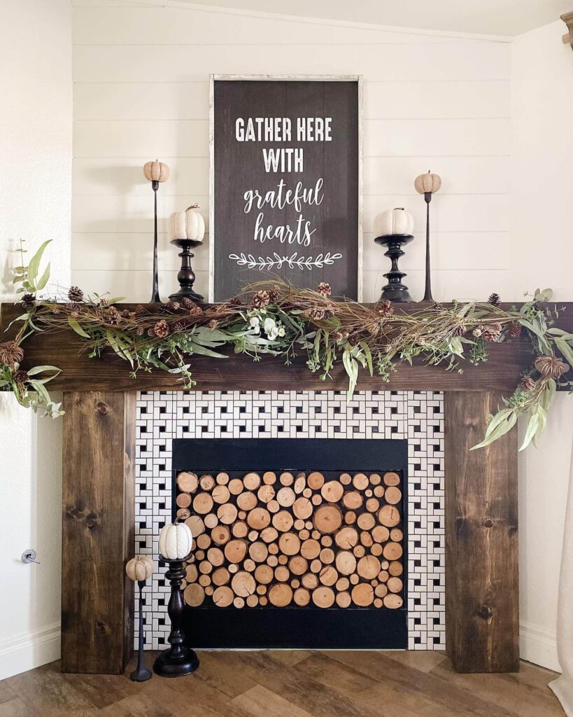 Thanksgiving Mantel Decor Ideas to Try Now 12
