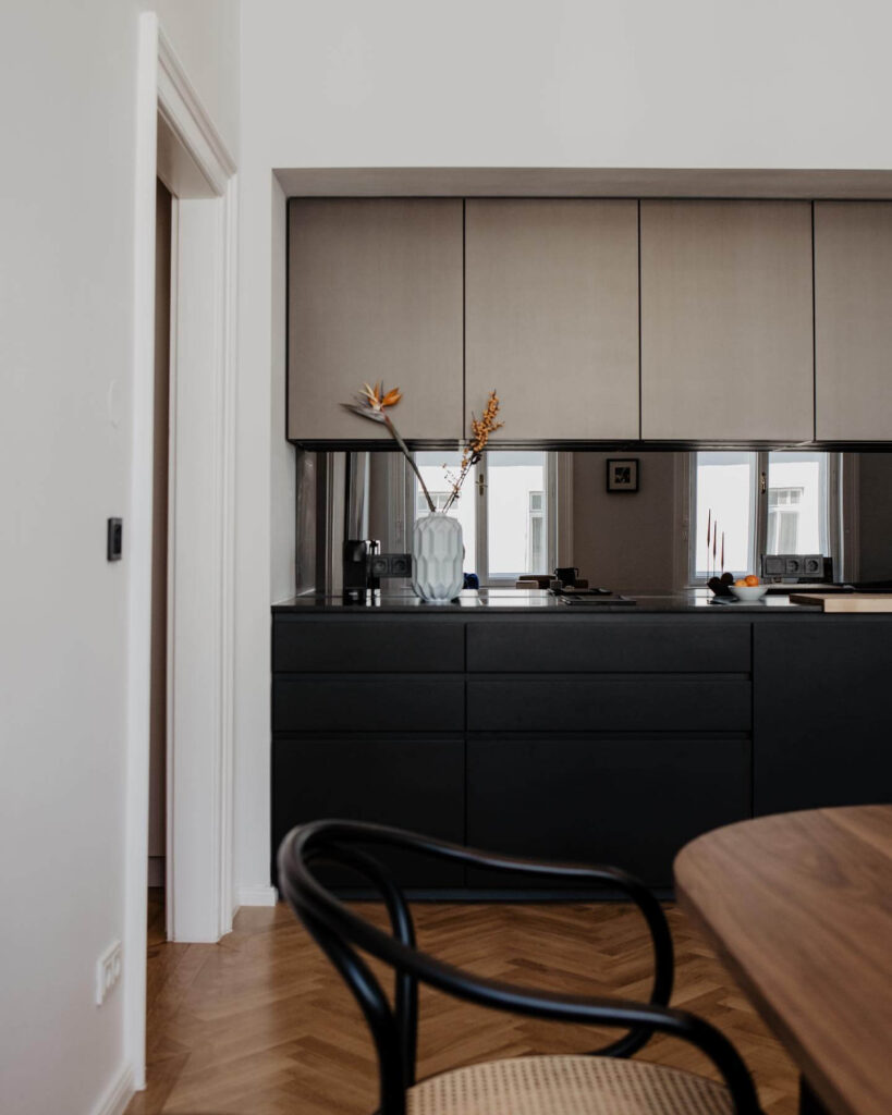 Two-Tone Kitchen Cabinet Ideas to Try Now 13