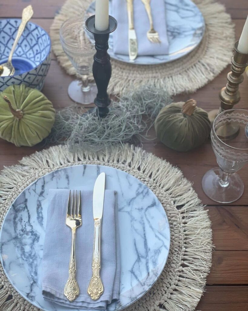 Thanksgiving Table Ideas to Inspire You 13