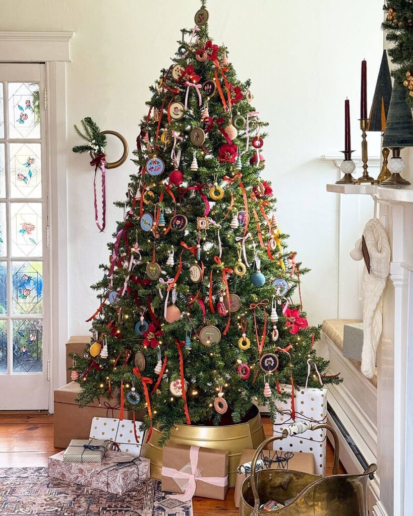 Christmas Tree Decor Ideas for Every Style 13