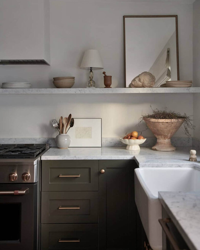 Trending Kitchen Cabinet Colors to Try Now 13