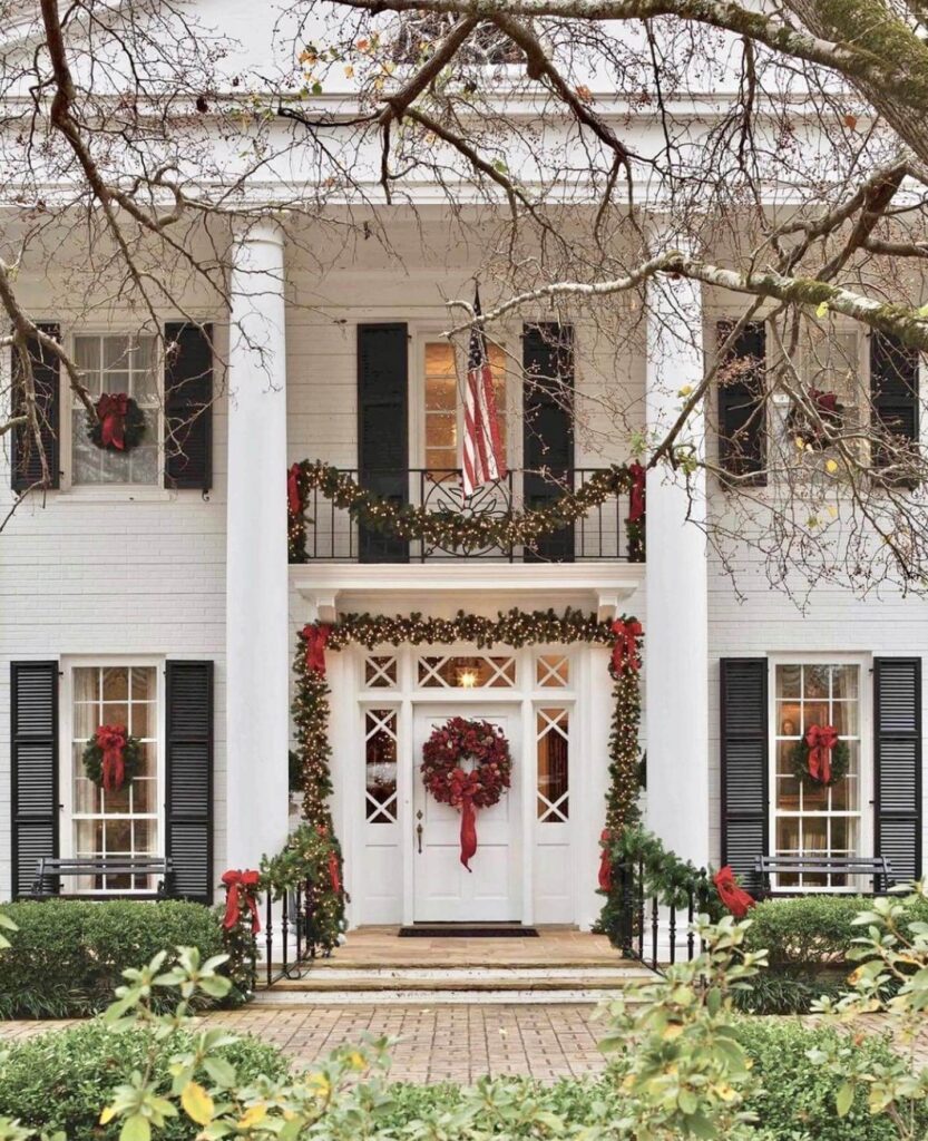 Christmas Outdoor Decorating Ideas to Wow 14