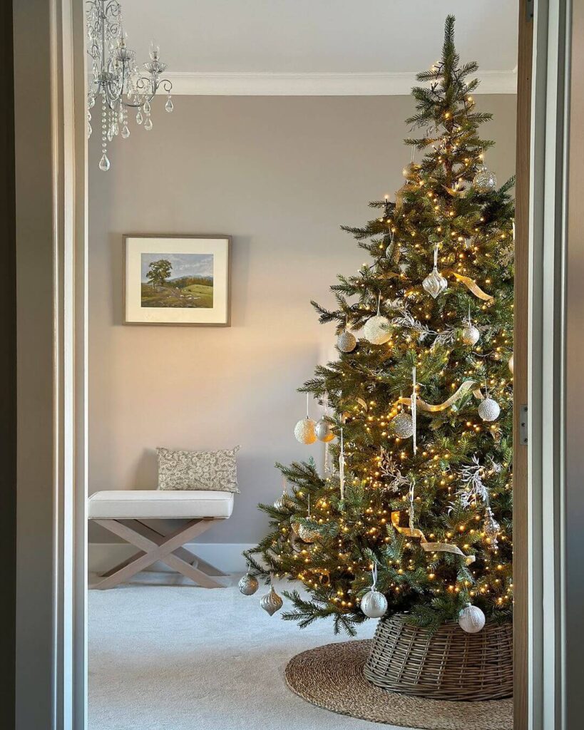 Christmas Tree Decor Ideas for Every Style 14