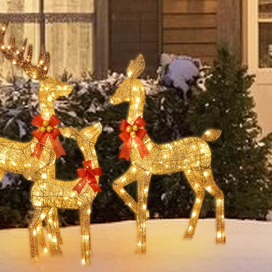Christmas Yard Decor Ideas That Shine Bright 14
