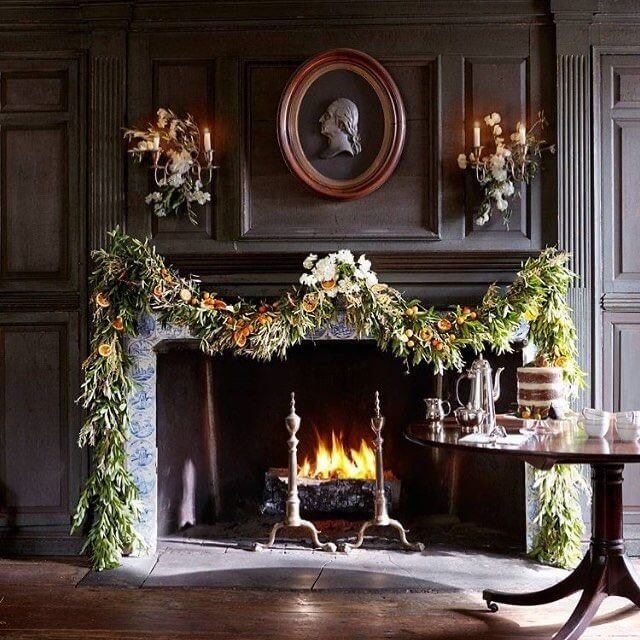 Christmas Mantel Decor Ideas to Try This Year 15