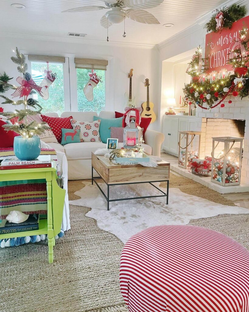 Christmas Living Room Ideas for a Festive Home 15