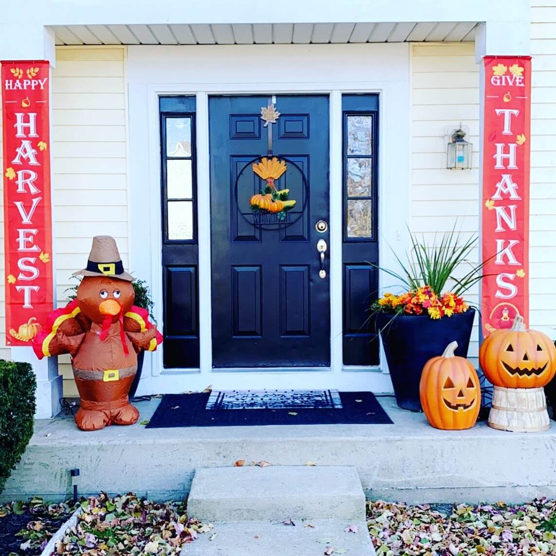 Thanksgiving Porch Decor Ideas To Welcome Fall