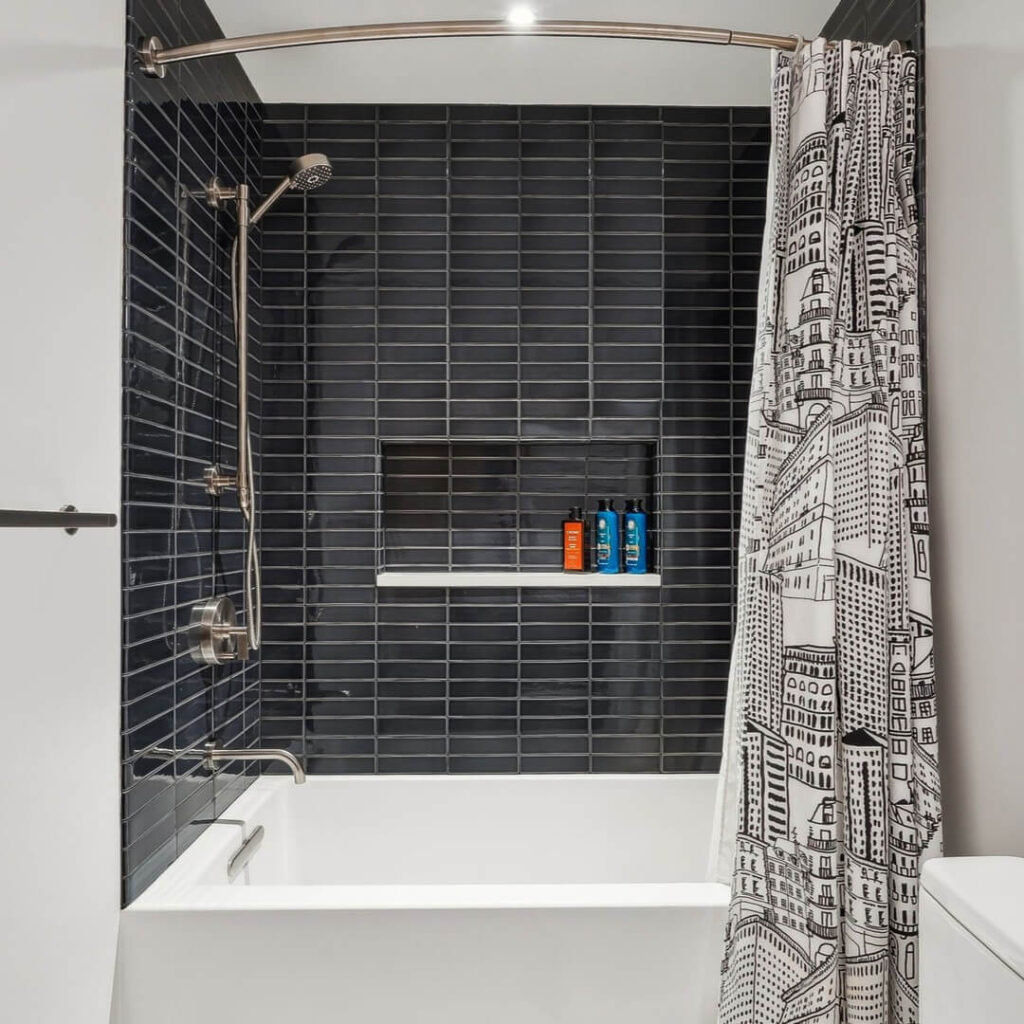 Stunning Bathroom Tile Ideas to Inspire You 16