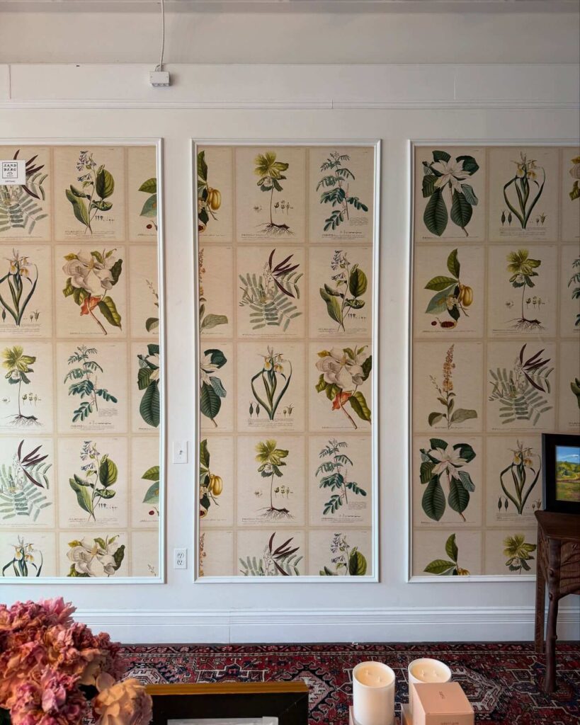 Peel-and-Stick Wallpaper Ideas to Transform Walls 16