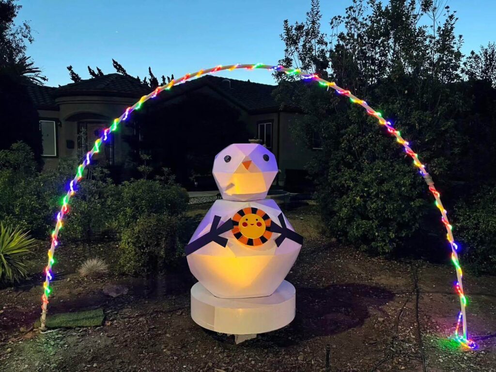Christmas Yard Decor Ideas That Shine Bright 16