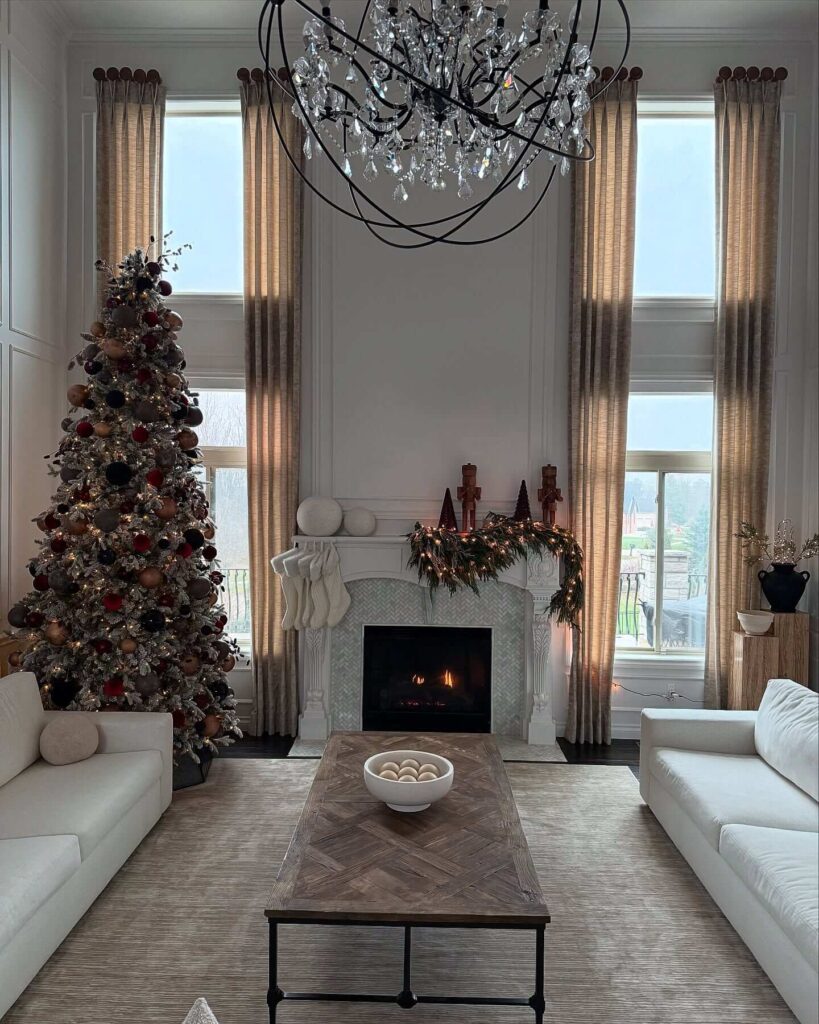 Small Space Christmas Decorating Ideas That Pop 17