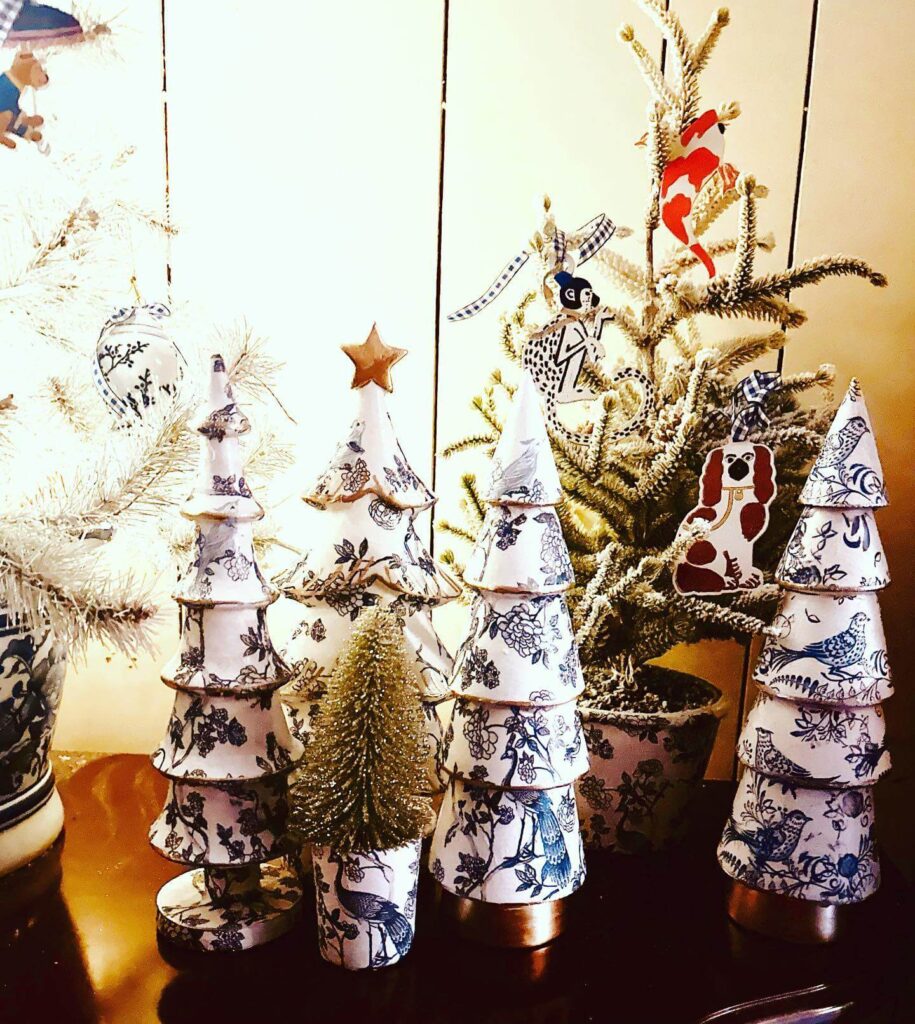 Blue and White Christmas Decor Ideas to Try 17