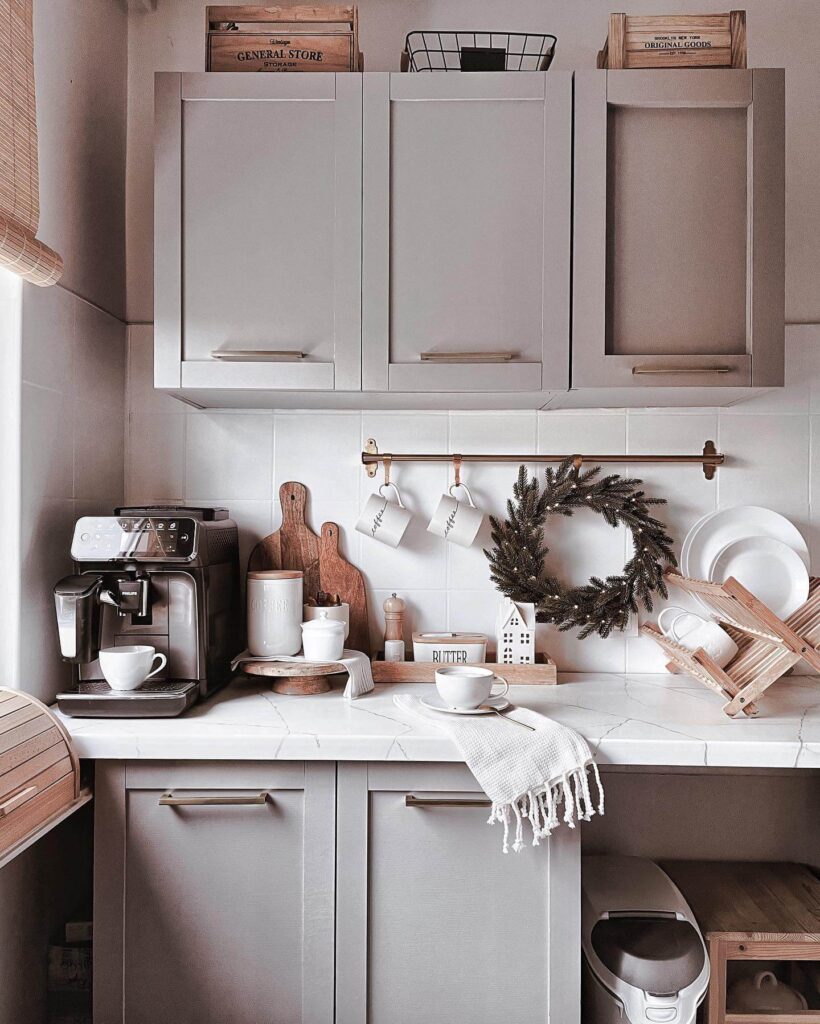Coffee Bar Ideas for Your Home Café Setup 17