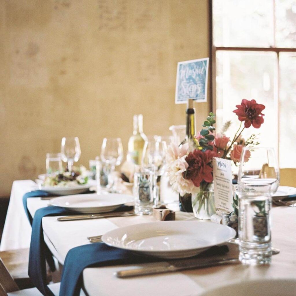 Wedding Place Card Ideas to Wow Your Guests 18