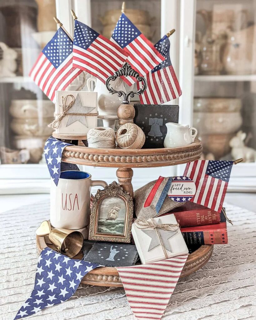 Tiered Tray Thanksgiving Ideas to Try Now 18