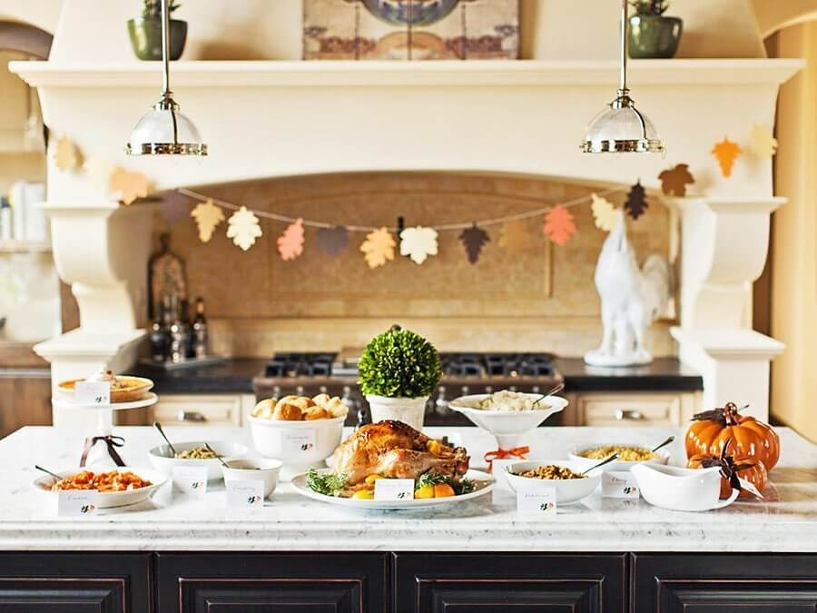 Thanksgiving Kitchen Decor Ideas to Try Now 18
