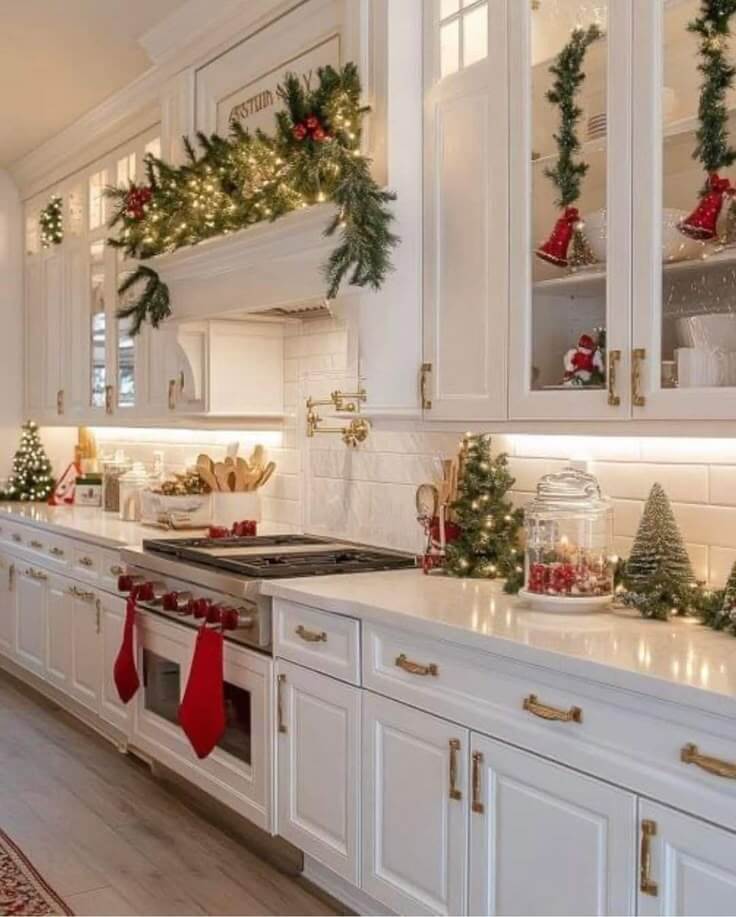 Christmas Decor Ideas for Every Style & Space 18
