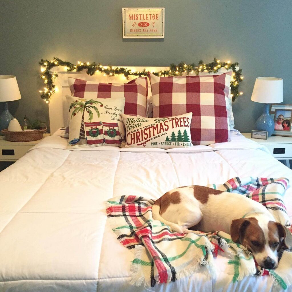 Christmas Bedroom Decor Ideas for Cozy Vibes 18