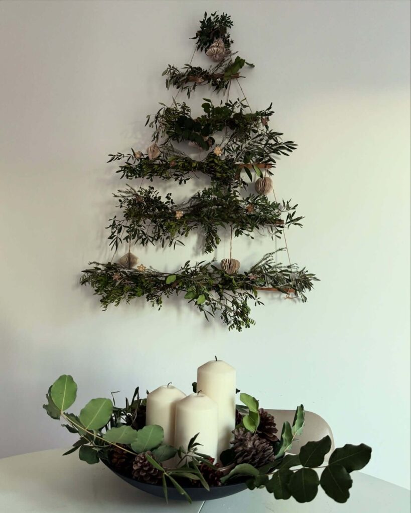 Minimalist Christmas Decor Ideas for a Calm Holiday 18
