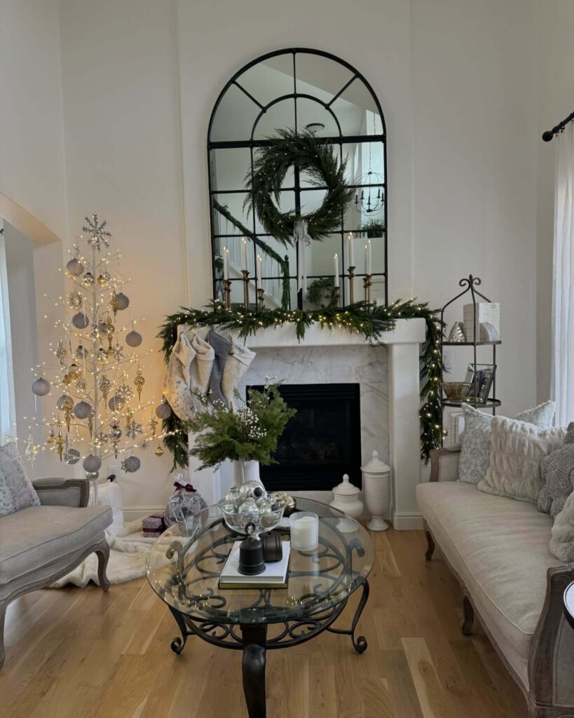 Farmhouse Christmas Decor Ideas You’ll Love 19