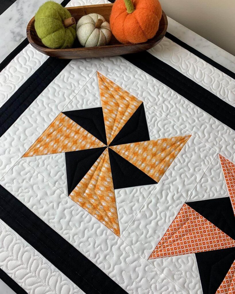 Thanksgiving Table Runner Ideas & Inspiration 19