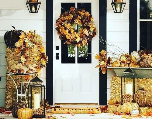 Thanksgiving Porch Decor Ideas to Welcome Fall 2