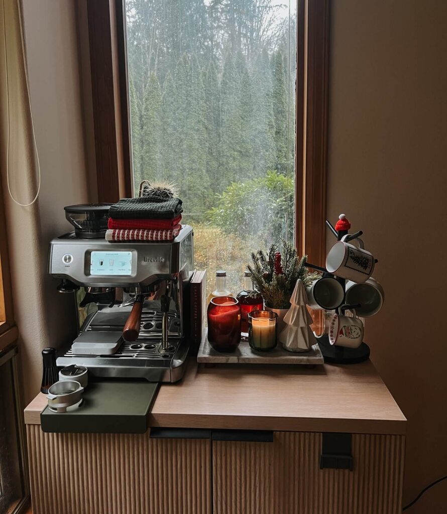 Coffee Bar Ideas for Your Home Café Setup 20