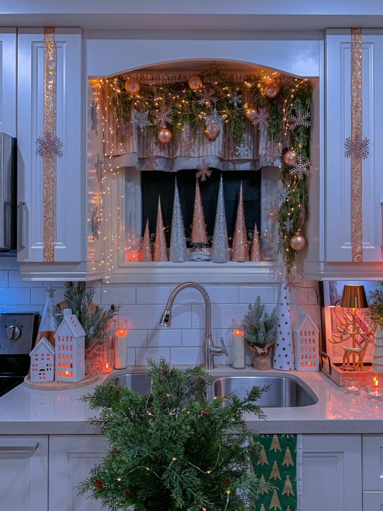 Christmas Kitchen Decor Ideas to Try Now 20