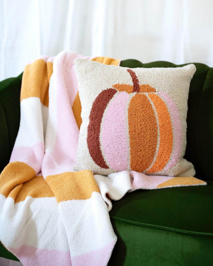Thanksgiving Home Decor Ideas to Try Now 20