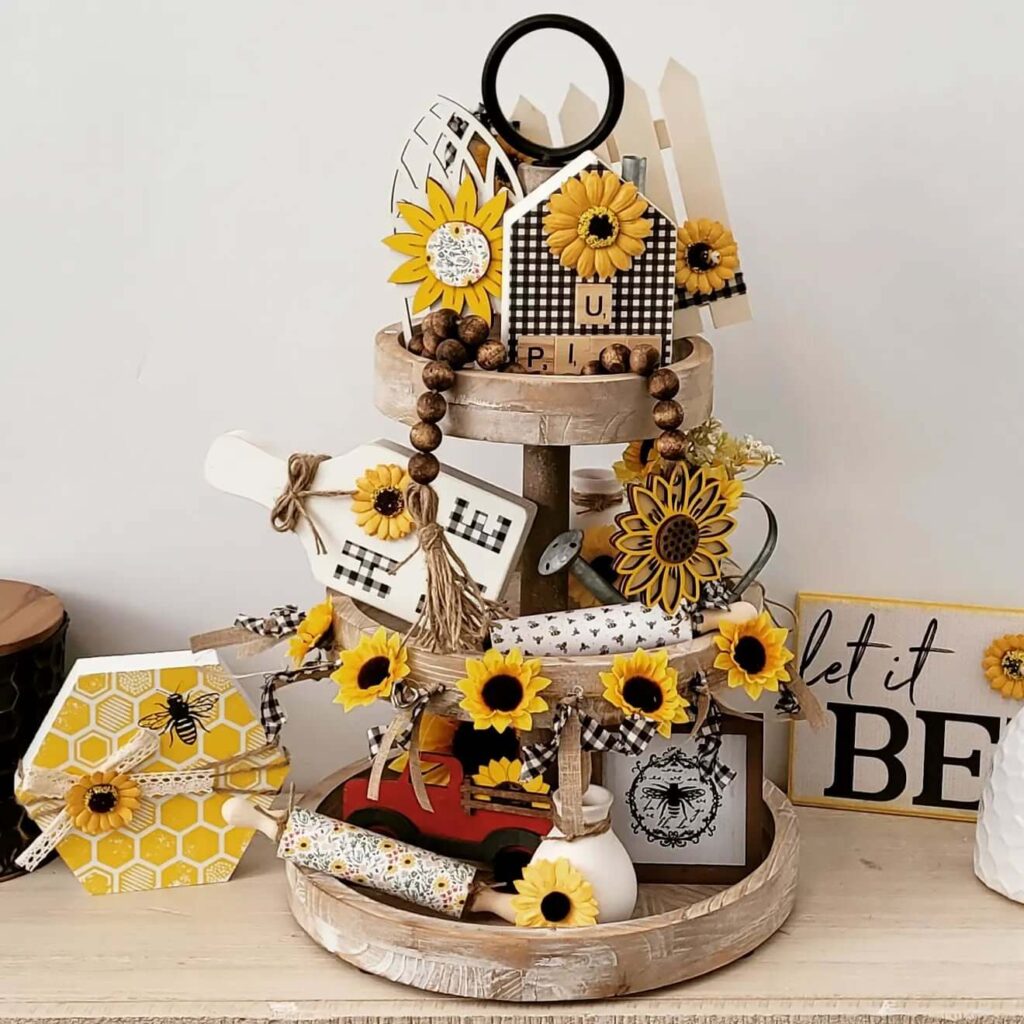 Tiered Tray Thanksgiving Ideas to Try Now 21