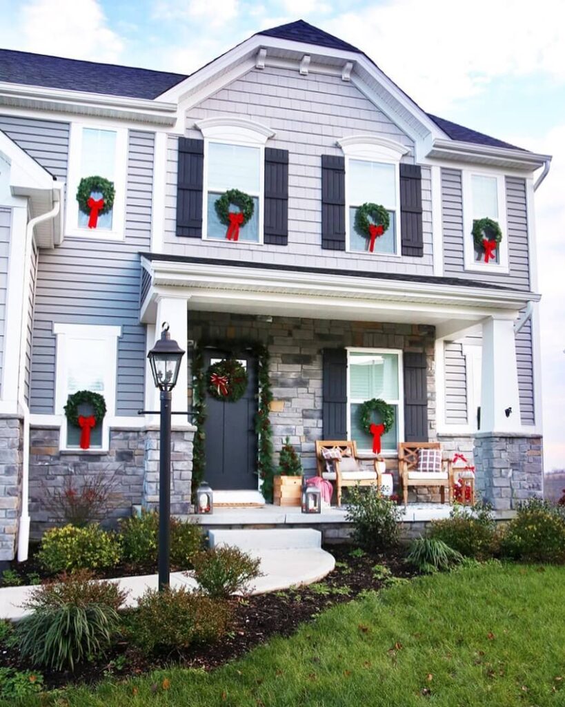 Christmas Outdoor Decorating Ideas to Wow 21