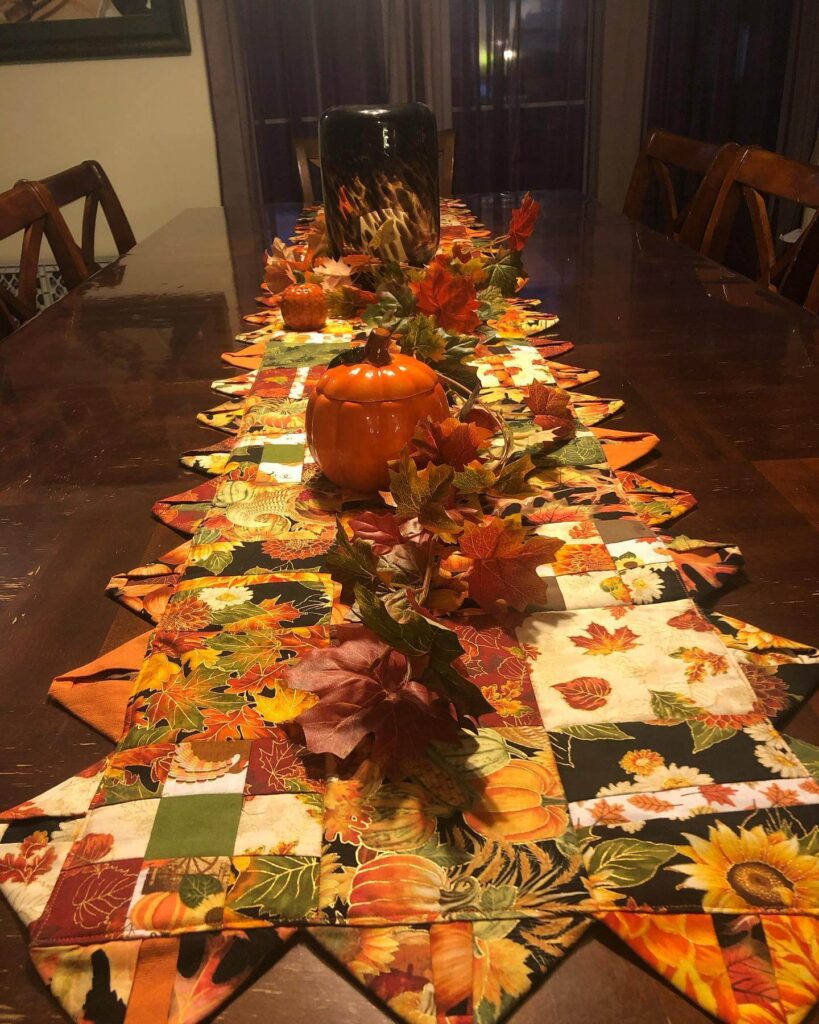 Thanksgiving Table Runner Ideas & Inspiration 21