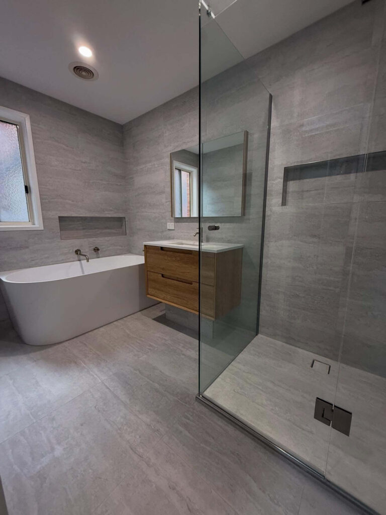 Stunning Bathroom Tile Ideas to Inspire You 22