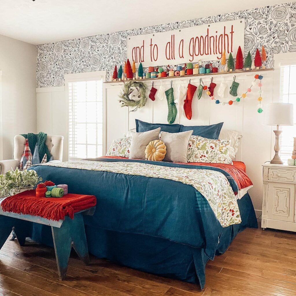 Christmas Bedroom Decor Ideas for Cozy Vibes 22