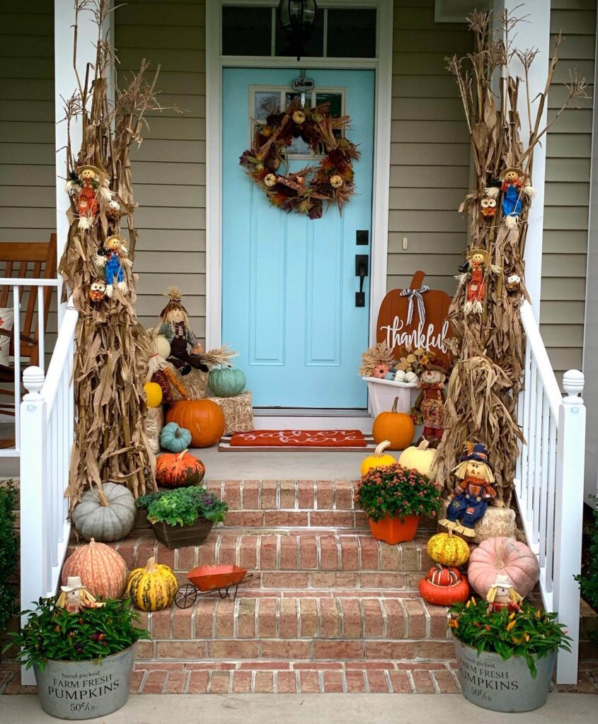 Thanksgiving Porch Decor Ideas to Welcome Fall 23