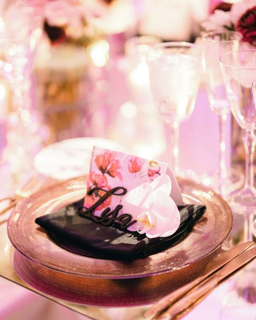 Wedding Place Card Ideas to Wow Your Guests 23