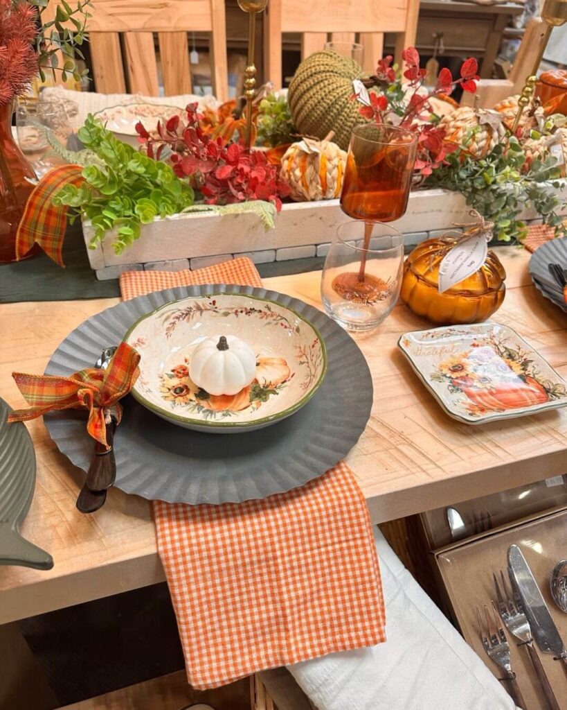 Thanksgiving Home Decor Ideas to Try Now 23