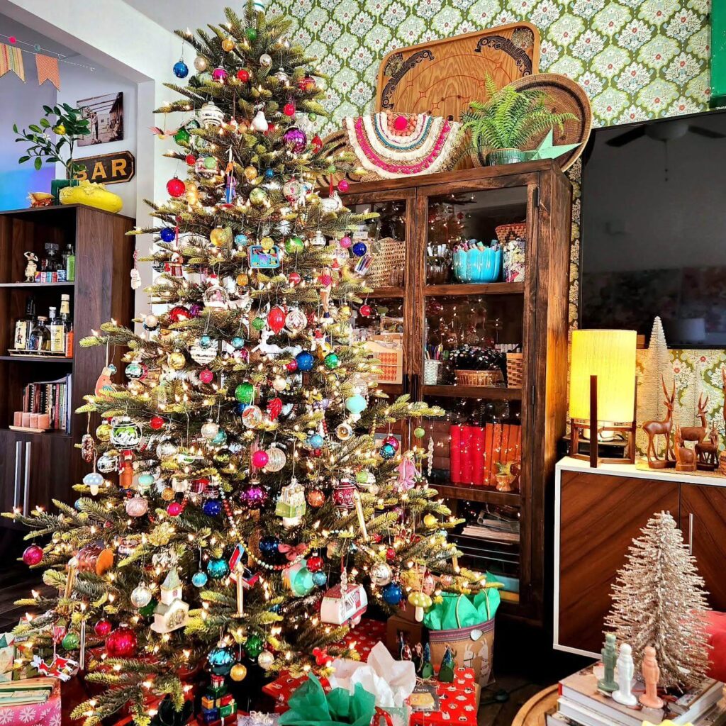 Christmas Tree Decor Ideas for Every Style 23